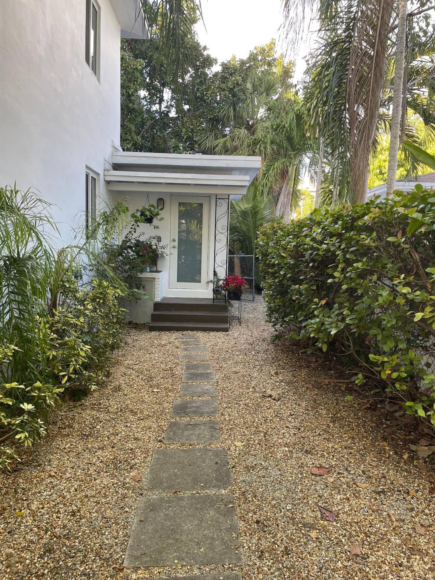 Tropical Paradise In Miracle Mile W/ Parking Miami